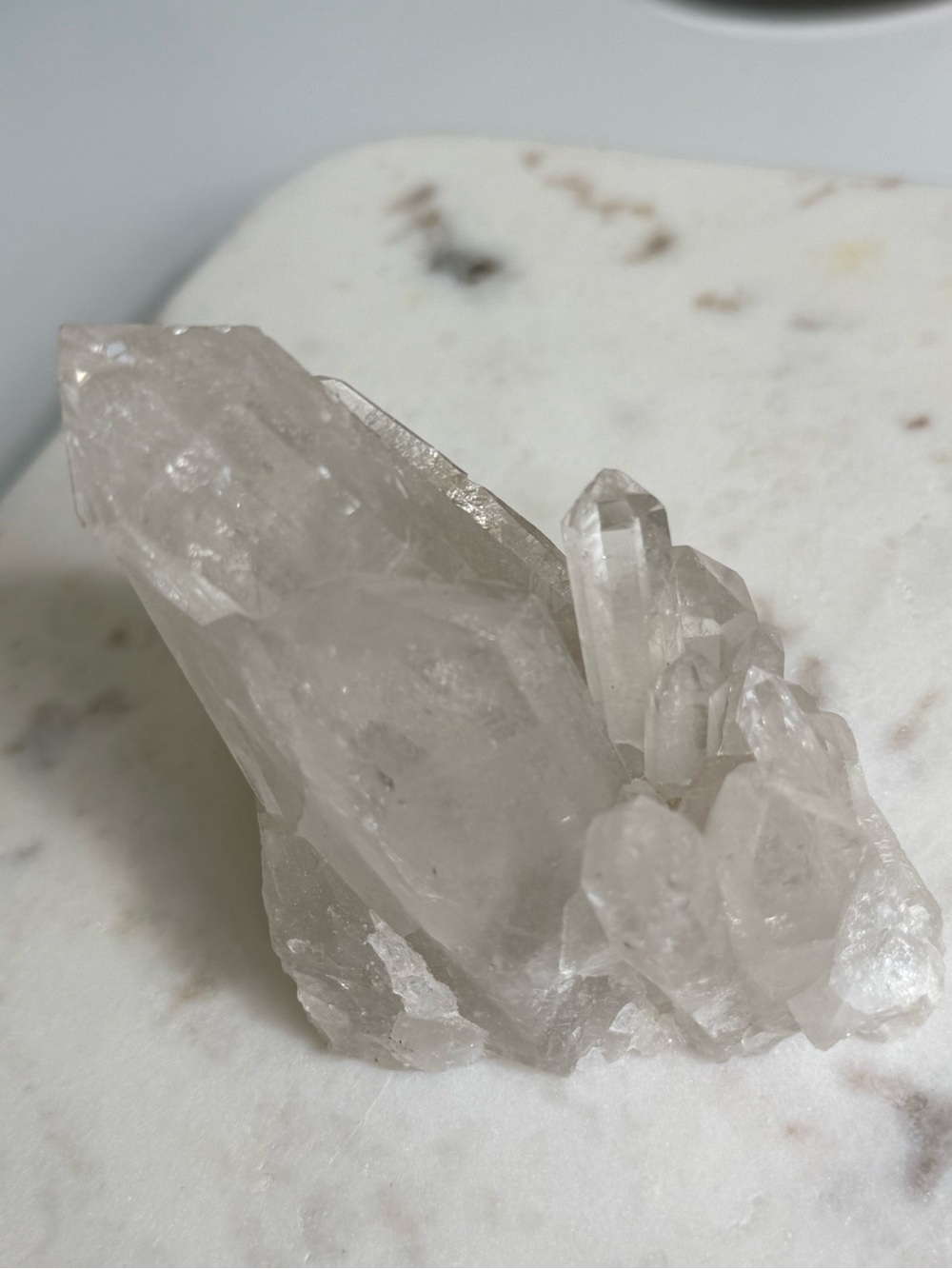 Deal of the day! Natural clear quartz cluster specimen - Picture 6 of 6